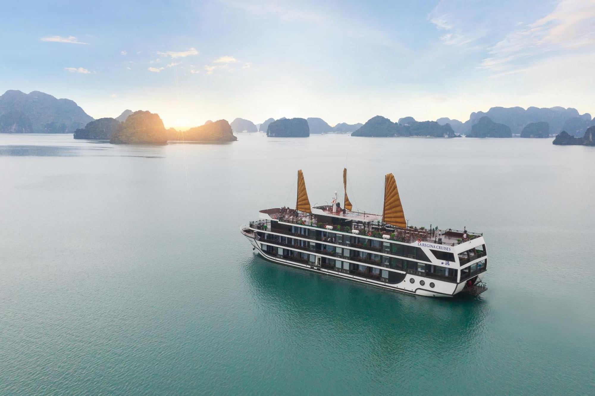 La Regina Legend Cruise Hotel Ha Long Bagian luar foto