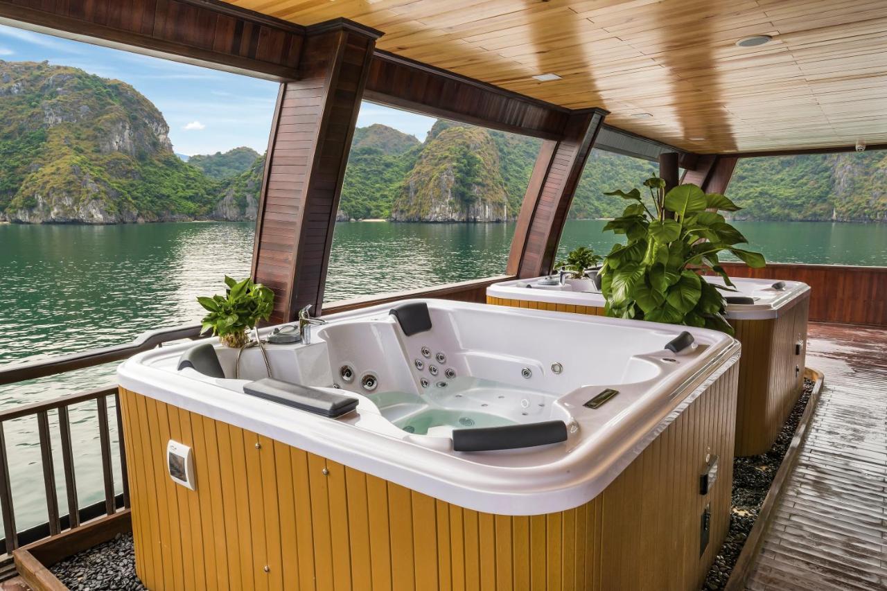 La Regina Legend Cruise Hotel Ha Long Bagian luar foto