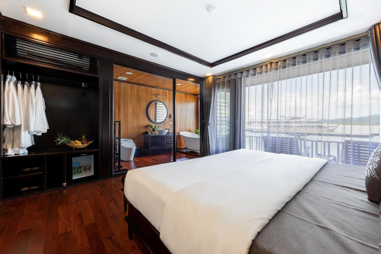 La Regina Legend Cruise Hotel Ha Long Bagian luar foto