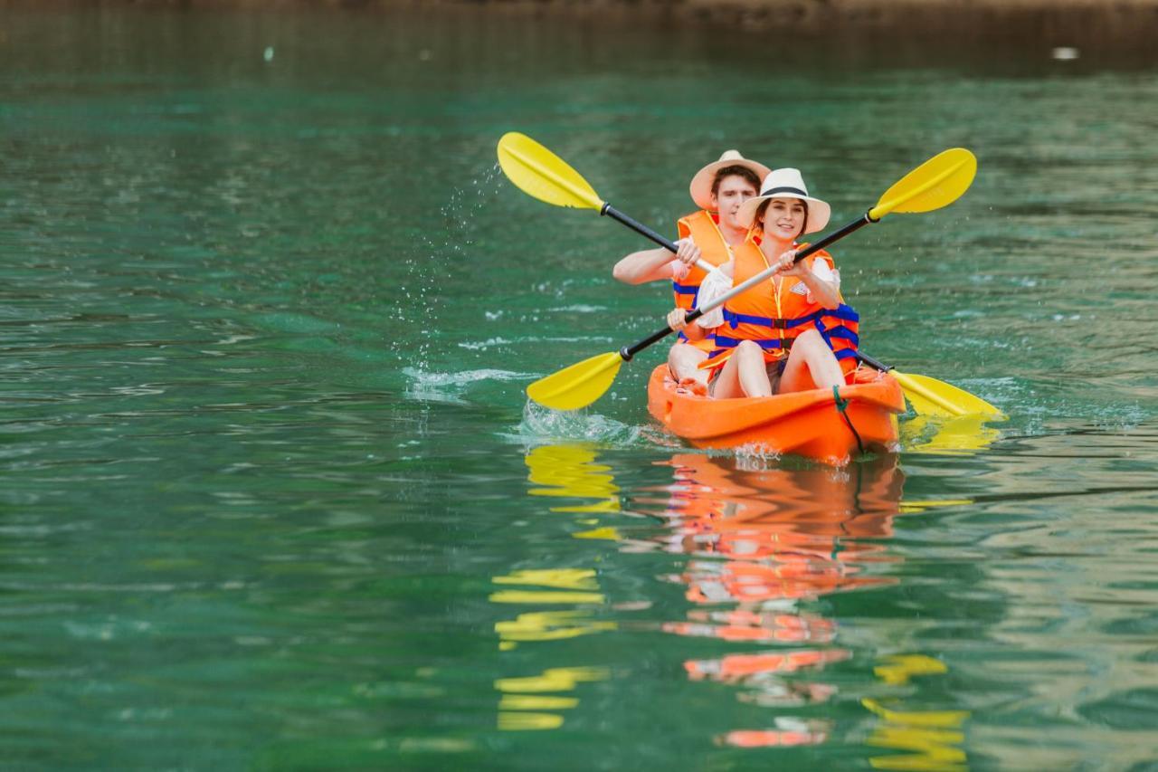 La Regina Legend Cruise Hotel Ha Long Bagian luar foto